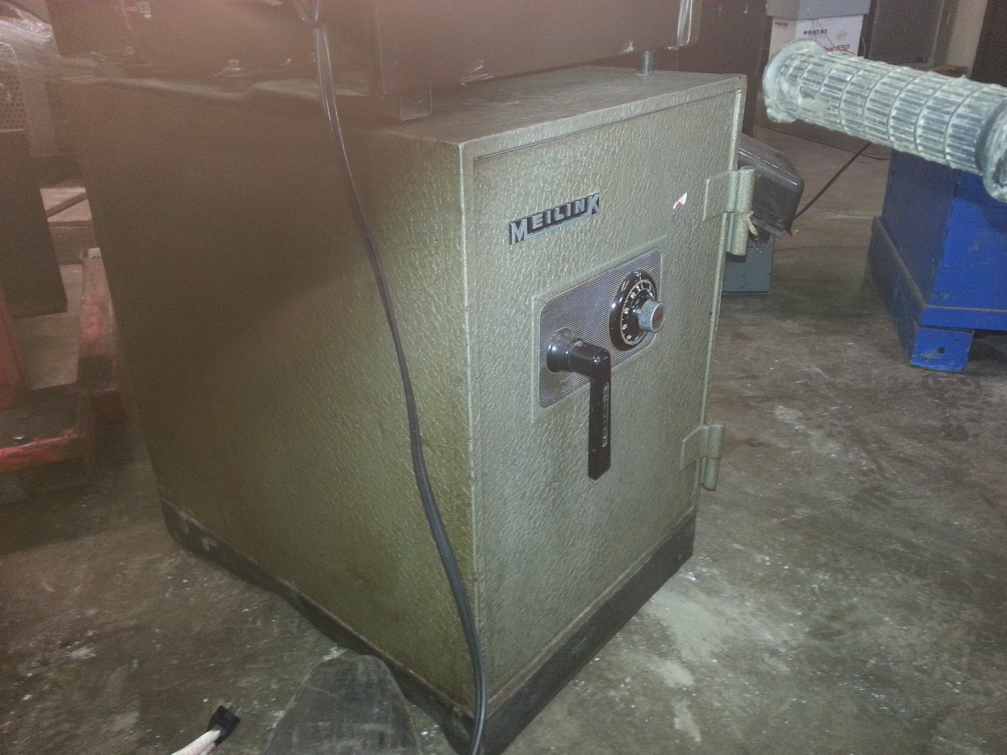 20140320_093510.jpg of How to Open a Meilink Safe